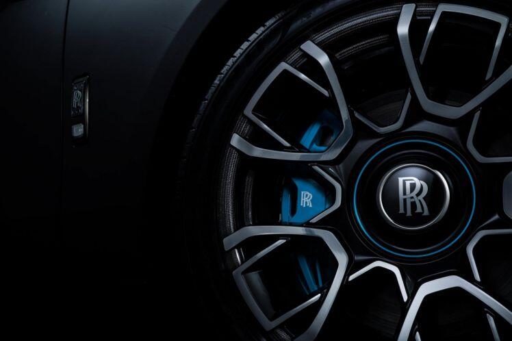 Rolls-Royce Ghost Black Badge: Cận cảnh Rolls-Royce Ghost Black Badge hoàn toàn mới