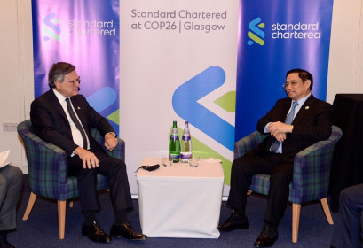 Standard Chartered cam kết rót 8,5 tỉ đô la cho 3 doanh nghiệp Việt