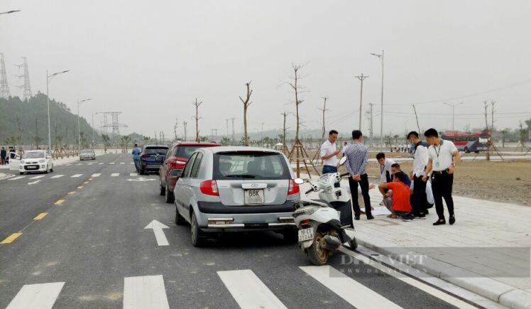 Bộ Xây dựng liên tiếp "thúc" địa phương công khai quy hoạch để chặn "sốt đất"