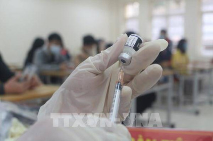 Quảng Ninh tiêm vaccine phòng COVID-19 cho trẻ từ 12 đến dưới 18 tuổi