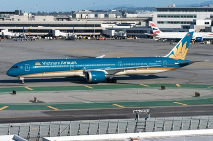Cổ phiếu Vietnam Airlines chính thức được giao dịch trở lại dưới dạng chứng khoán bị kiểm soát