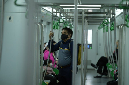 Hà Nội: Tàu đường sắt Cát Linh - Hà Đông vắng vẻ ngày đầu tuần