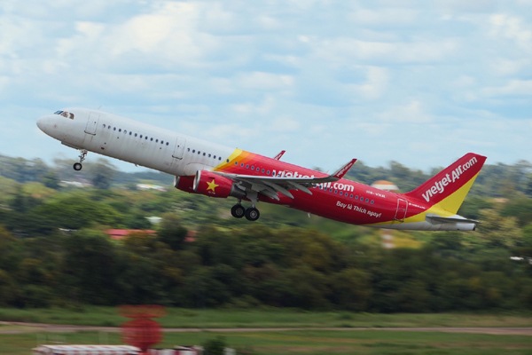 Vietjet khôi phục thêm 2 đường bay, đón hành khách thứ 10 triệu ở Thái Lan