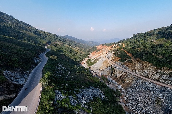 Tuyến đường nối Lào Cai - Sapa hơn 2.500 tỷ đồng gấp rút hoàn thiện