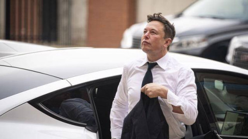 Tesla “bay” 199 tỷ USD vốn hoá, Elon Musk mất 50 tỷ USD tài sản