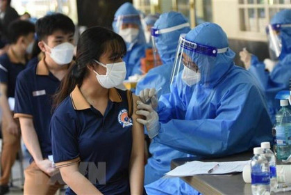 Gần 792.000 trẻ từ 12-17 tuổi tại Hà Nội sẽ được tiêm vaccine COVID-19