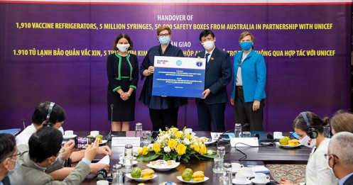 Australia tặng thêm 2,7 triệu liều vaccine Covid-19 cho Việt Nam