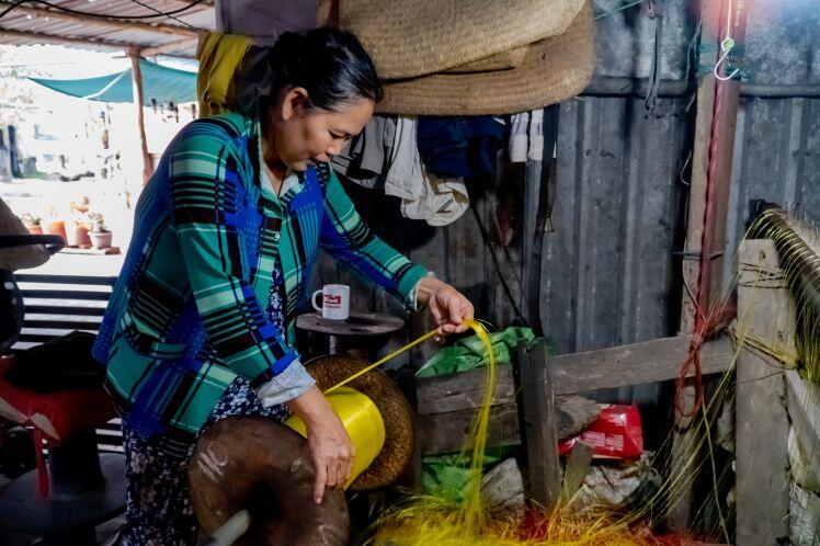 Độc lạ nghề 'chạy là có tiền' ở Sài Gòn