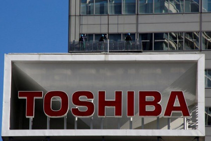 Toshiba xem xét chia thành ba công ty độc lập