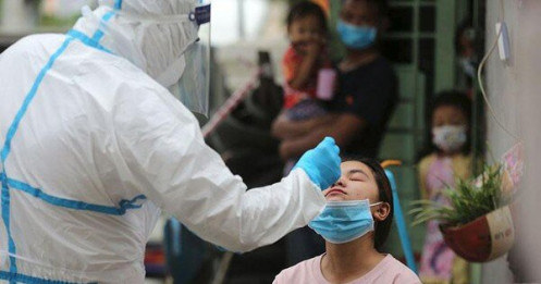 Campuchia bỏ quy định cách ly với người nhập cảnh tiêm đủ liều vắc xin