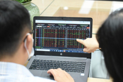 Thị trường tích luỹ để đi lên