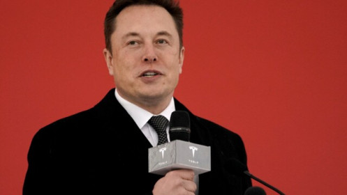 Elon Musk bán 6,9 tỷ USD cổ phiếu, Tesla mất 207 tỷ USD vốn hoá
