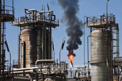 Giá dầu thế giới ghi nhận chuỗi giảm giá dài nhất trong gần 20 tháng qua