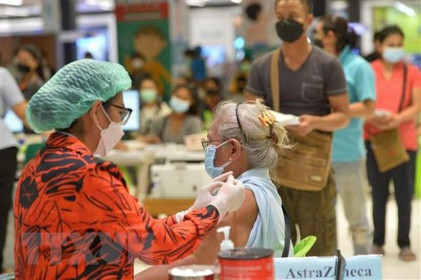 Thái Lan chuẩn bị ít nhất 90 triệu liều vaccine COVID-19 cho năm 2022