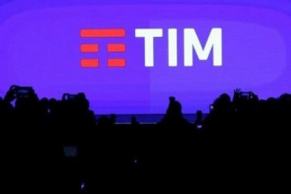KKR đề xuất tiếp quản công ty viễn thông TIM của Italy