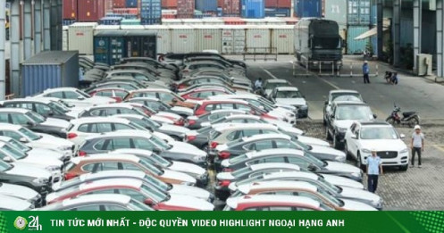 Giá xe giảm mạnh, ô tô nhập khẩu ùn ùn đổ vào Việt Nam