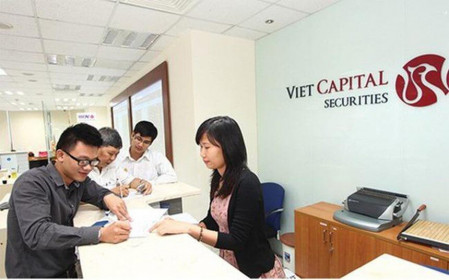 Chứng khoán Bản Việt (VCI) ký hợp đồng vay vốn hạn mức 100 triệu USD