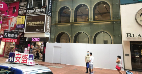 Thương hiệu xa xỉ đồng loạt rời bỏ phố cho thuê đắt nhất Hồng Kông
