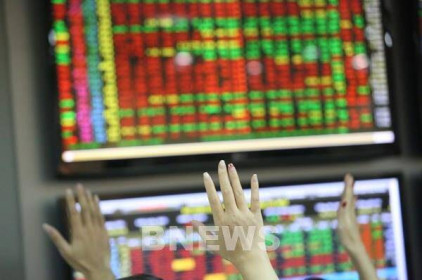 Cổ phiếu ngân hàng chờ nhịp bùng nổ