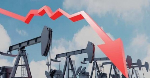 Giá dầu lao dốc 13% - mạnh nhất kể từ tháng 4/2020
