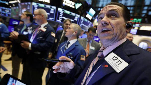 Chứng khoán Mỹ hồi mạnh, giá dầu bật tăng sau cuộc họp OPEC+