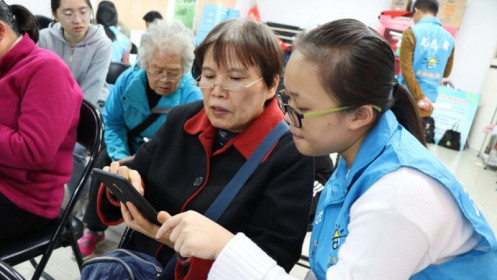 ‘Nền kinh tế bạc’ Trung Quốc: Cụ già tiêu tiền nhiều hơn giới trẻ