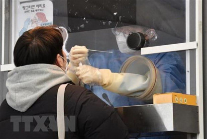 Hàn Quốc áp đặt trở lại quy định siết chặt phòng, chống dịch COVID-19