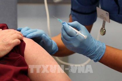 Châu Âu khuyến nghị tiêm mũi vaccine bổ sung sau 3 tháng để ngừa COVID-19