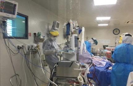TP Hồ Chí Minh: Xin hỗ trợ khẩn 3.000 bác sĩ, điều dưỡng để chống dịch Covid-19