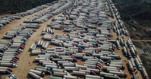 4.598 xe ùn ứ ở cửa khẩu, đại diện Đại sứ quán Trung Quốc: 'Mong thông cảm'!