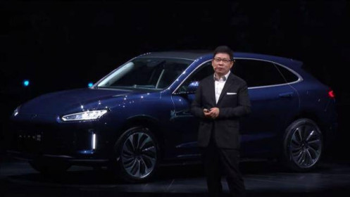 Huawei nhảy vào lĩnh vực ô tô điện, cạnh tranh với Tesla