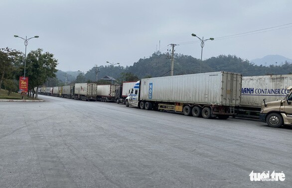 Nhiều cửa khẩu ở Lạng Sơn vẫn tạm dừng thông quan, hàng nghìn xe tiếp tục nằm chờ sau 1 tháng