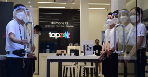 iPhone giải nguy cho các nhà bán lẻ di động Việt Nam