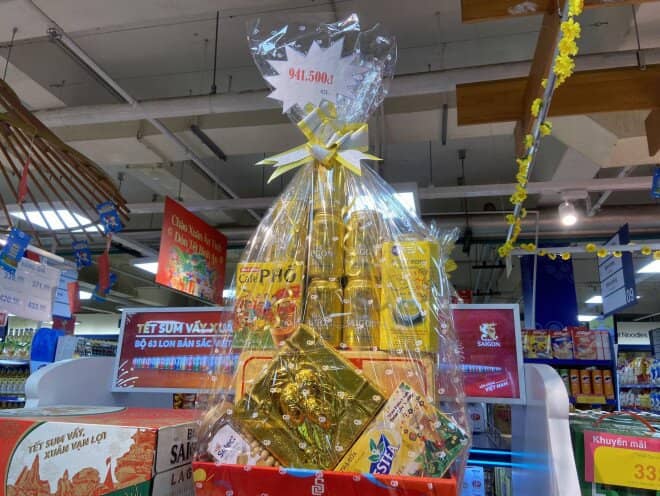 Thị trường quà Tết bắt đầu sôi động, đa dạng về giá