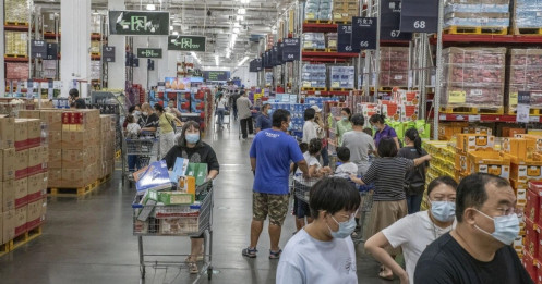 Trung Quốc cảnh báo Walmart "ngu ngốc" vì ngừng bán hàng hóa từ Tân Cương