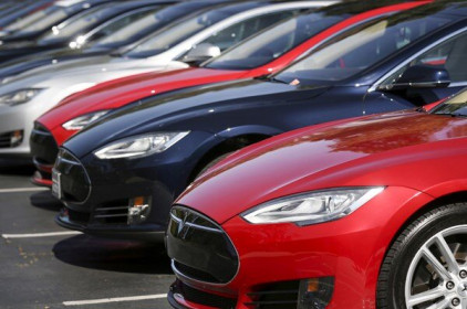 Tesla giao gần 1 triệu xe điện trên toàn cầu
