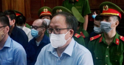 Vụ phát hành 9 triệu cổ phiếu SADECO giá rẻ, ông Tất Thành Cang bị tuyên phạt 10 năm tù