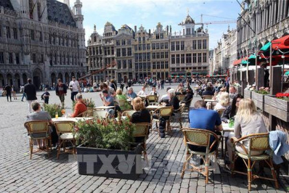 Người Hà Lan đổ xô sang Bỉ mua sắm dịp cuối tuần