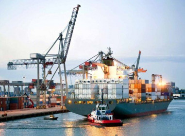 Giá cước vận tải nội địa cao, nhóm vận tải container sẽ hưởng lợi