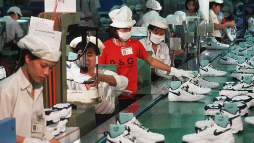Nike, Adidas "chuộng" Việt Nam hơn Trung Quốc
