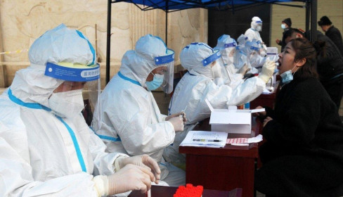 Lãnh đạo phòng thí nghiệm Trung Quốc bị nghi làm lây lan virus Corona