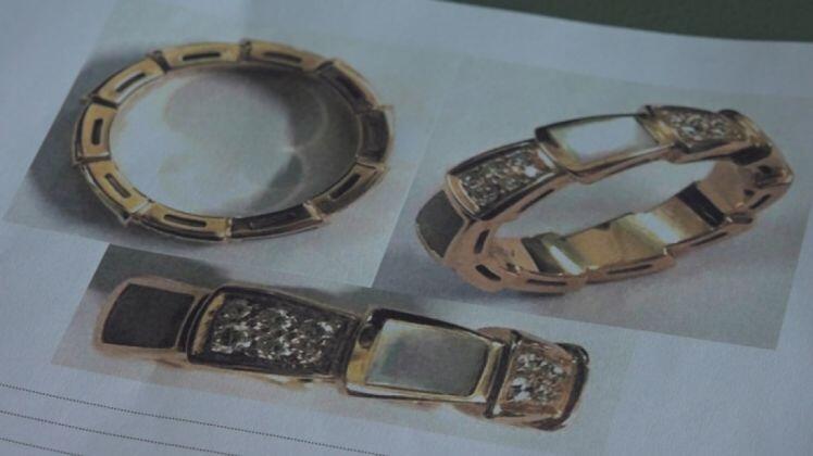 Cô gái quốc tịch Malaysia lấy trộm nhẫn kim cương của một cửa hàng ở TP.HCM