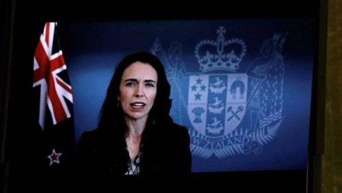 Thủ tướng New Zealand hoãn đám cưới vì Omicron