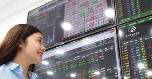 VN-Index tăng mạnh nhất kể từ đầu năm, nhà đầu tư vẫn than 'xa bờ'