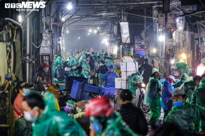 Cá chép tăng giá mạnh trong ngày tiễn ông Công, ông Táo lên trời