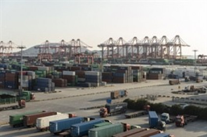 Trung Quốc lo xuất khẩu chững lại khi nước ngoài giảm kích thích kinh tế