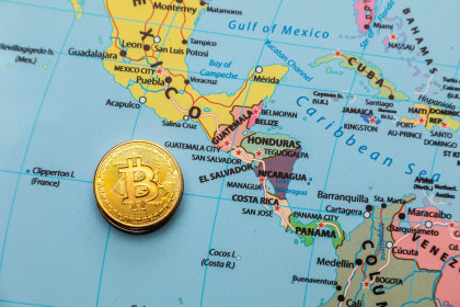 IMF yêu cầu El Salvador ngưng dùng Bitcoin làm tiền tệ