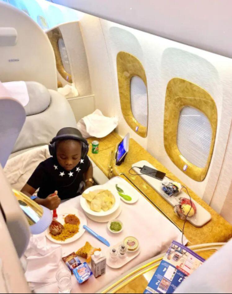 "Tỷ phú trẻ nhất thế giới": 6 tuổi tậu biệt thự, sở hữu máy bay riêng