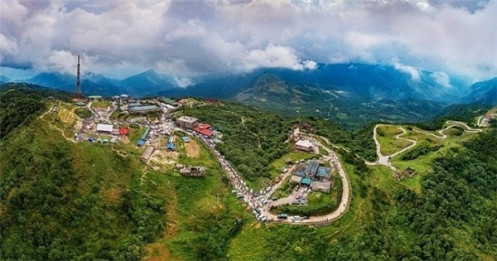 Hàng loạt ông lớn đổ về Lạng Sơn