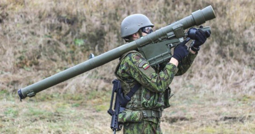 Ba Lan đang đưa vũ khí gì tới Ukraine?
